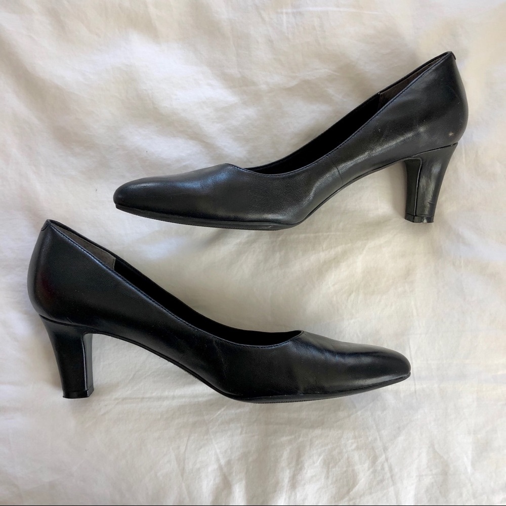 Easy Spirit Leather Heels Pumps Size 8